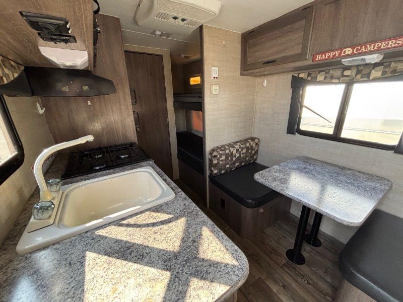 2017 Pacific Coachworks Might Lite 16BB - Image 4