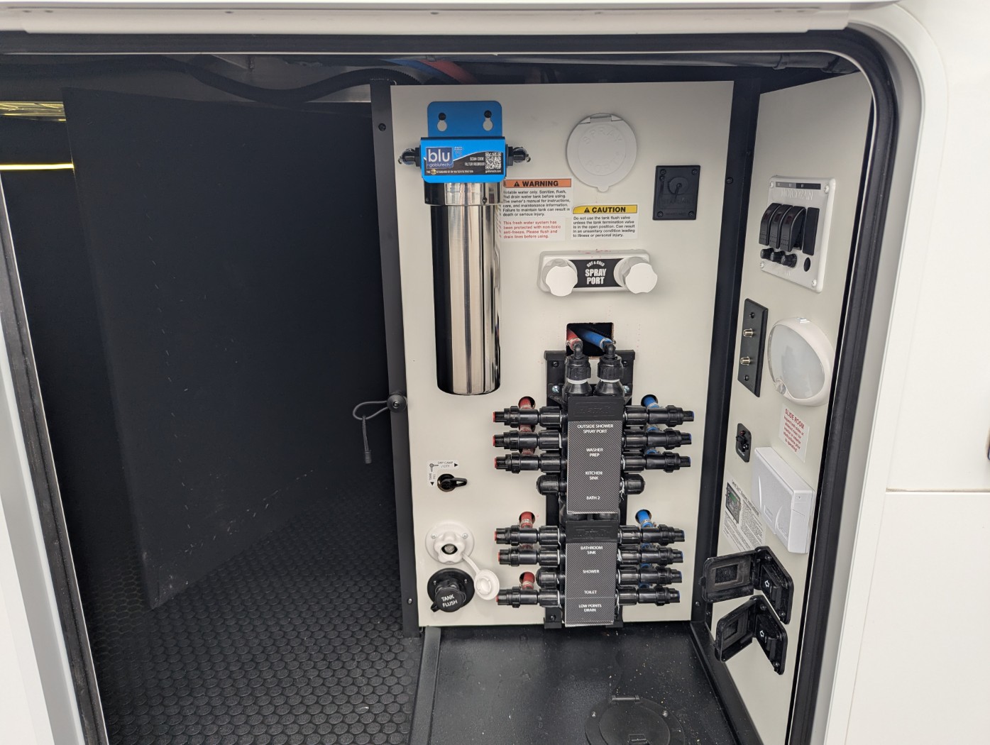 2027 Alliance RV Paradigm 310RL - Image 8