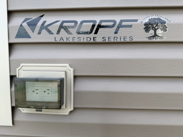 2027 KROPF LAKESIDE 8182WD - Image 5