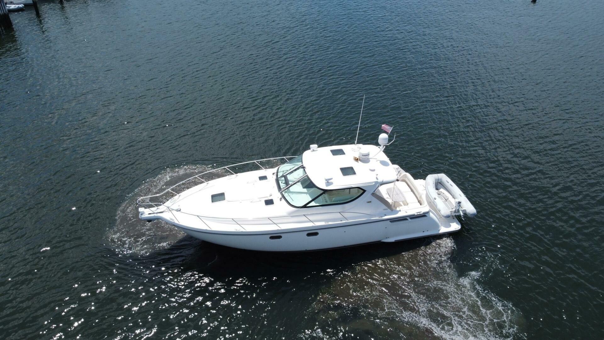 2006 Tiara Yachts 43 Sovran - Image 4