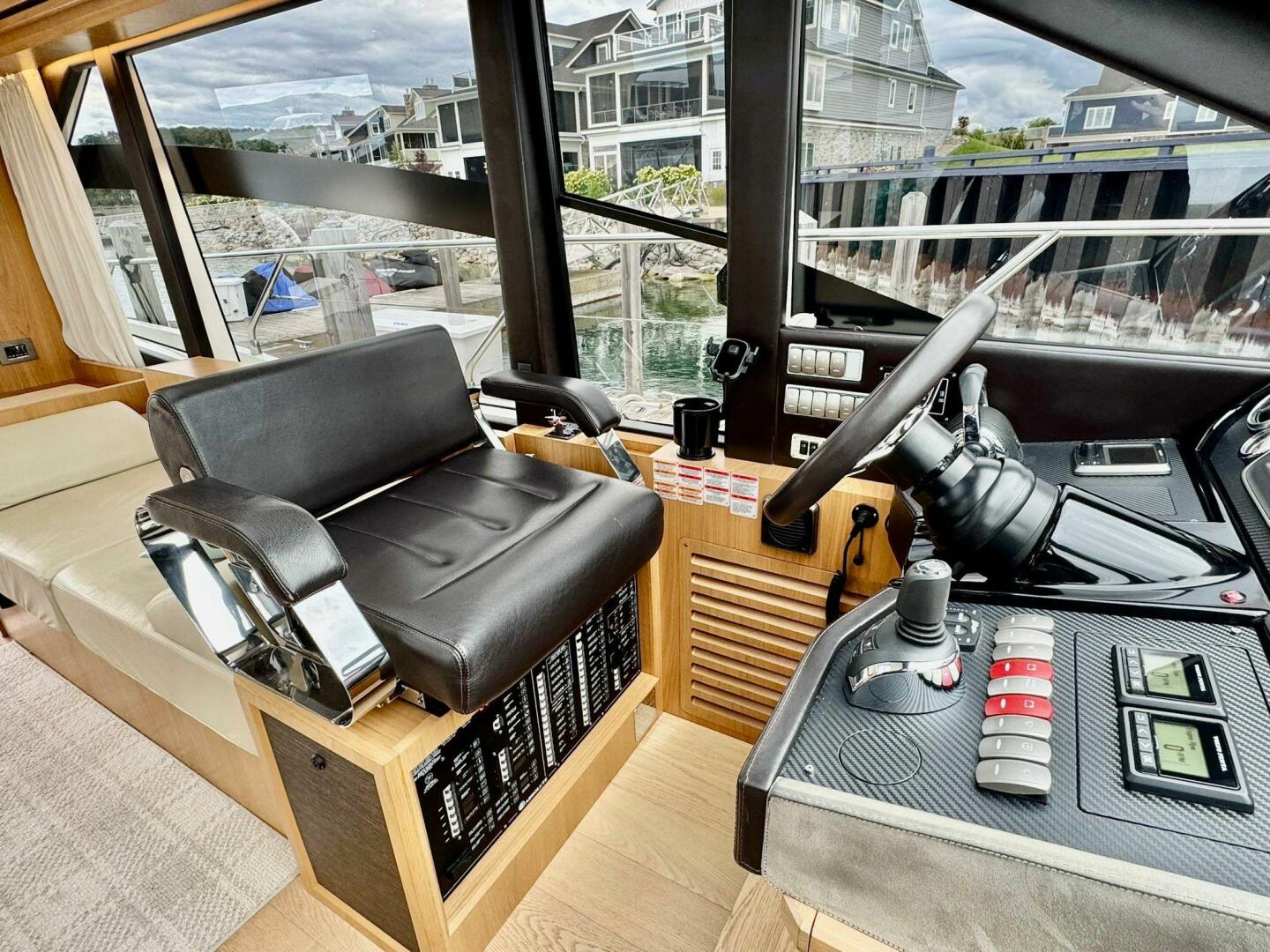 2016 Absolute 45 Sport Yacht - Image 52