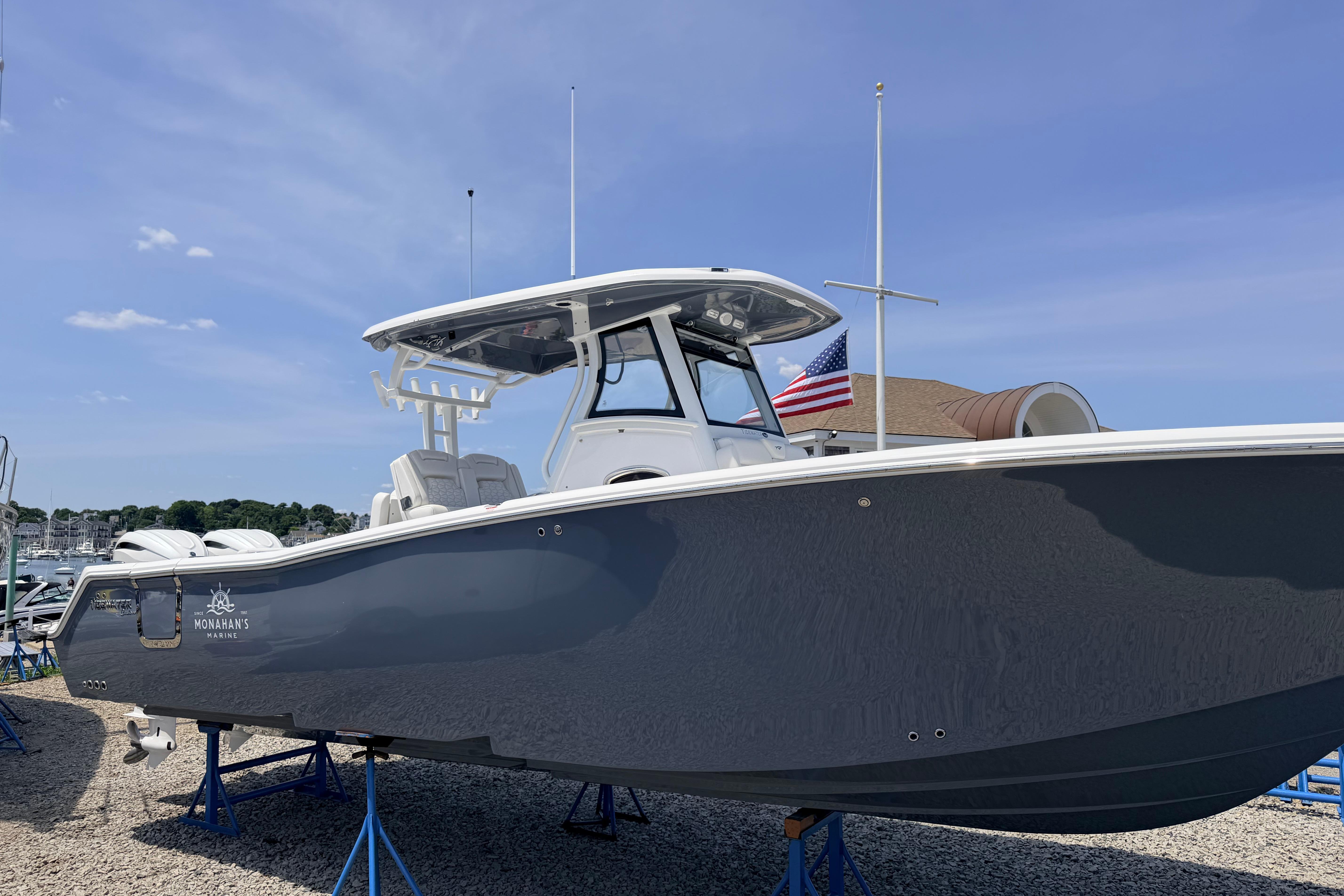 2026 Tidewater 302 CC Standard - Image 7