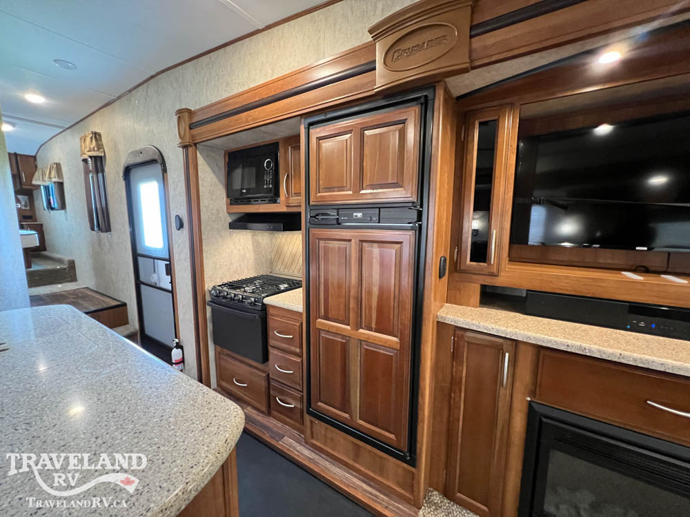 2015 Prime Time Crusader 295RST - Image 26
