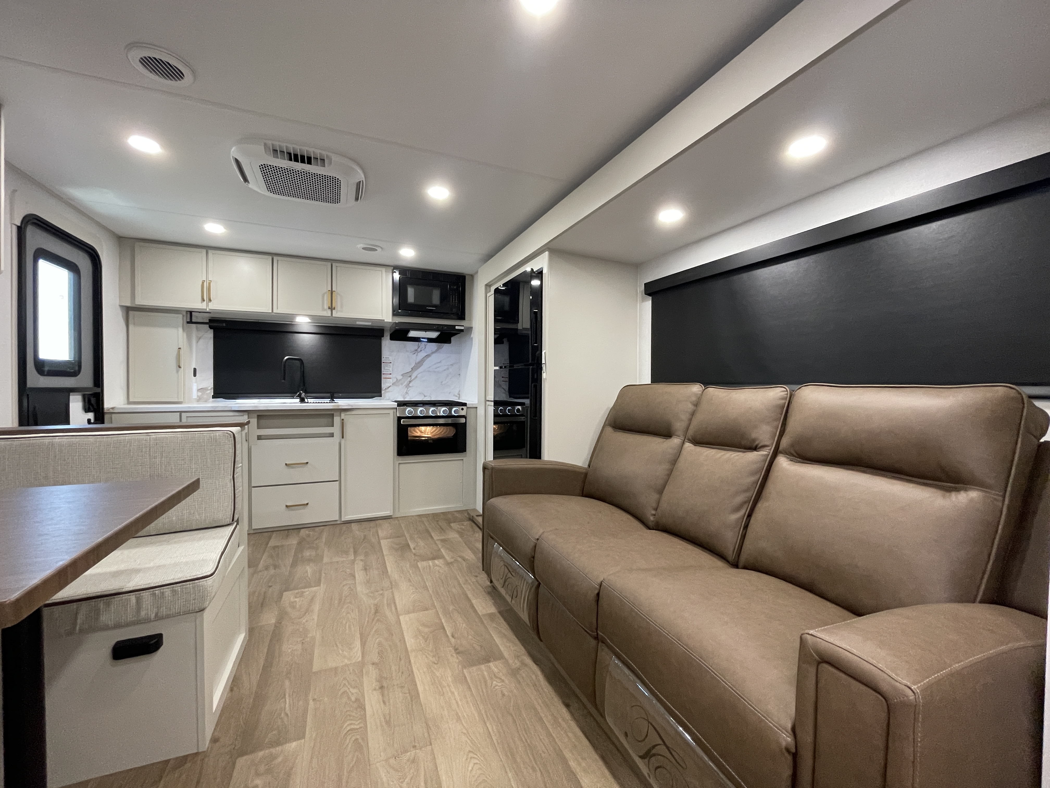 2027 Grand Design Imagine XLS 23LDE - Image 19