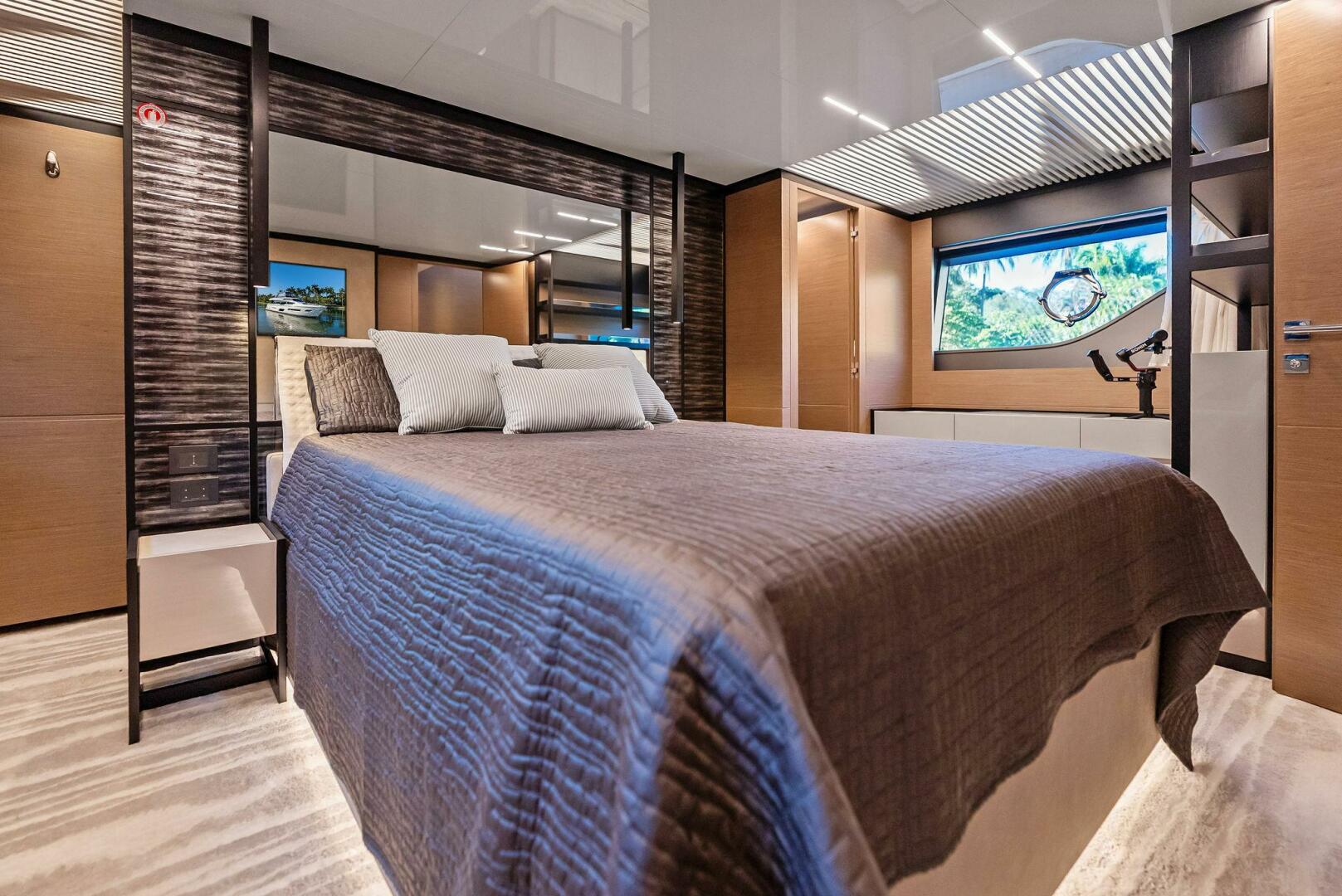 2019 Ferretti Yachts Ferretti Yachts Ferretti 780 Base - Image 35