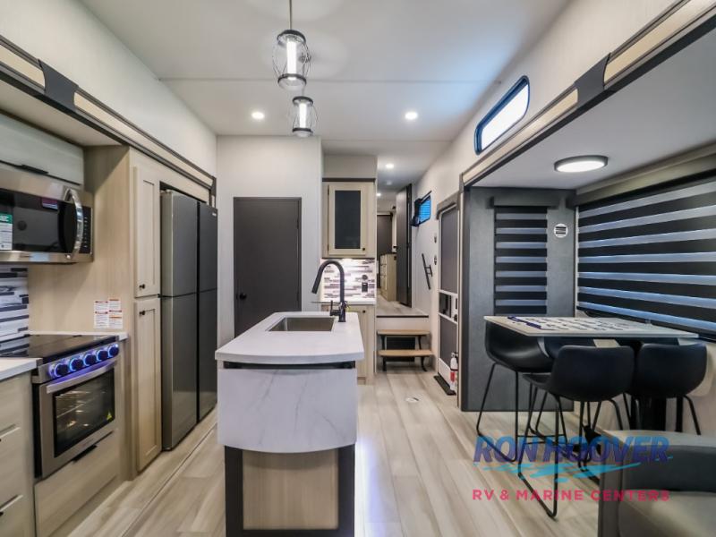 2026 FOREST RIVER 402BEDS - Image 6