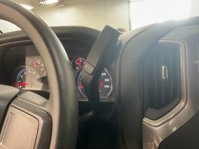 2019 Chevrolet Silverado 1500 Crew Cab LT 4WD - Image 26