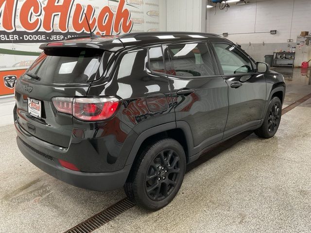 2026 Jeep Compass Latitude Altitude 4x4 - Image 5