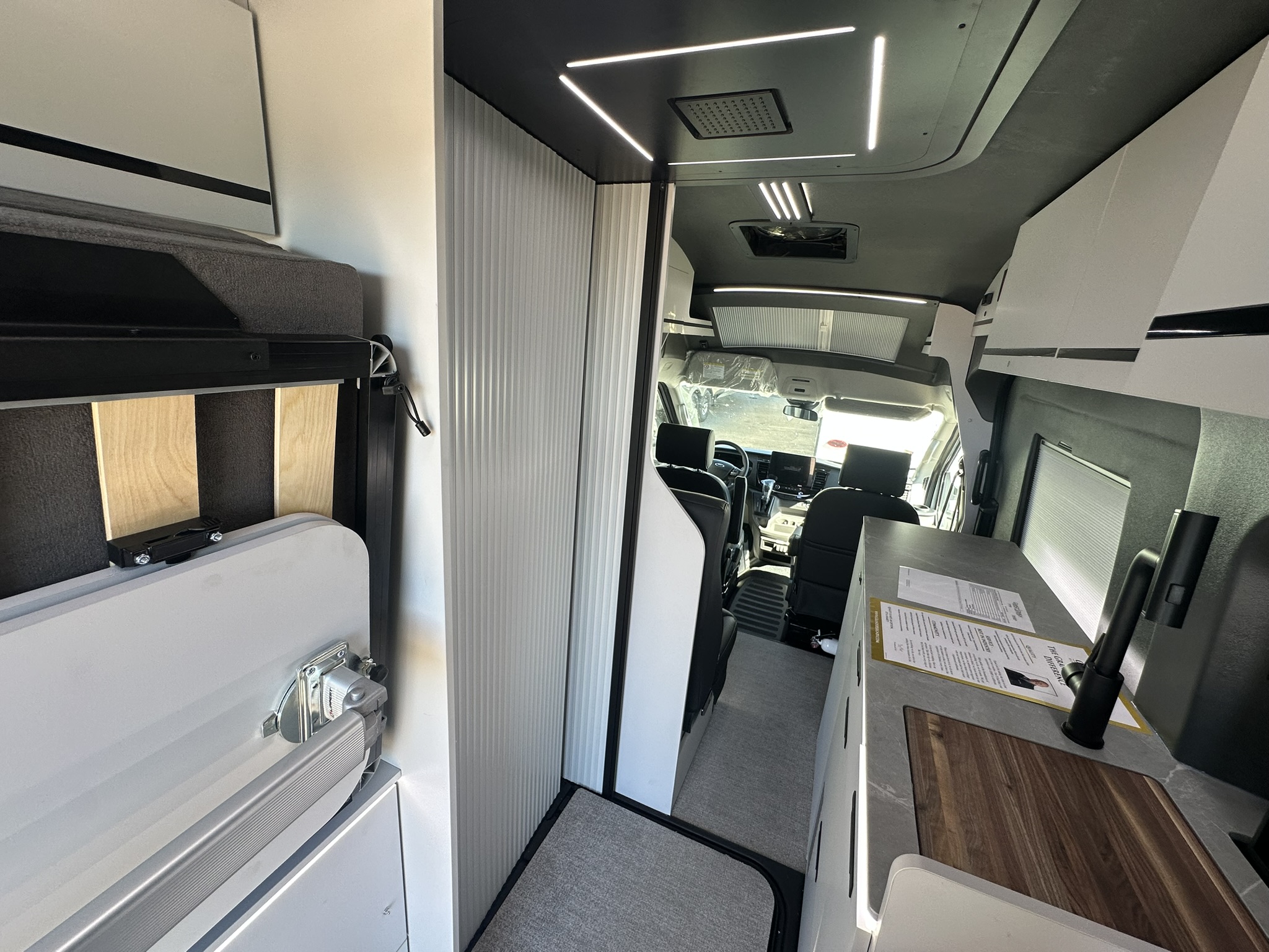 2026 GRAND DESIGN LINEAGE SERIESVT LVT1 - Image 32