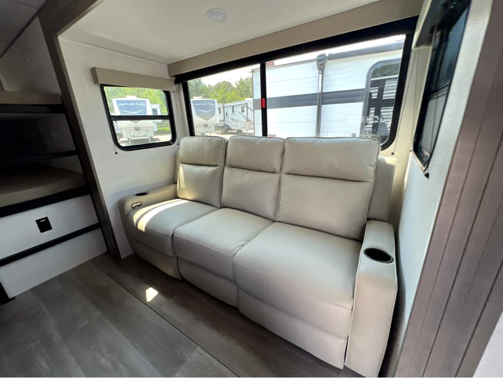 2026 GRAND DESIGN TRANSCEND 23BHX - Image 7