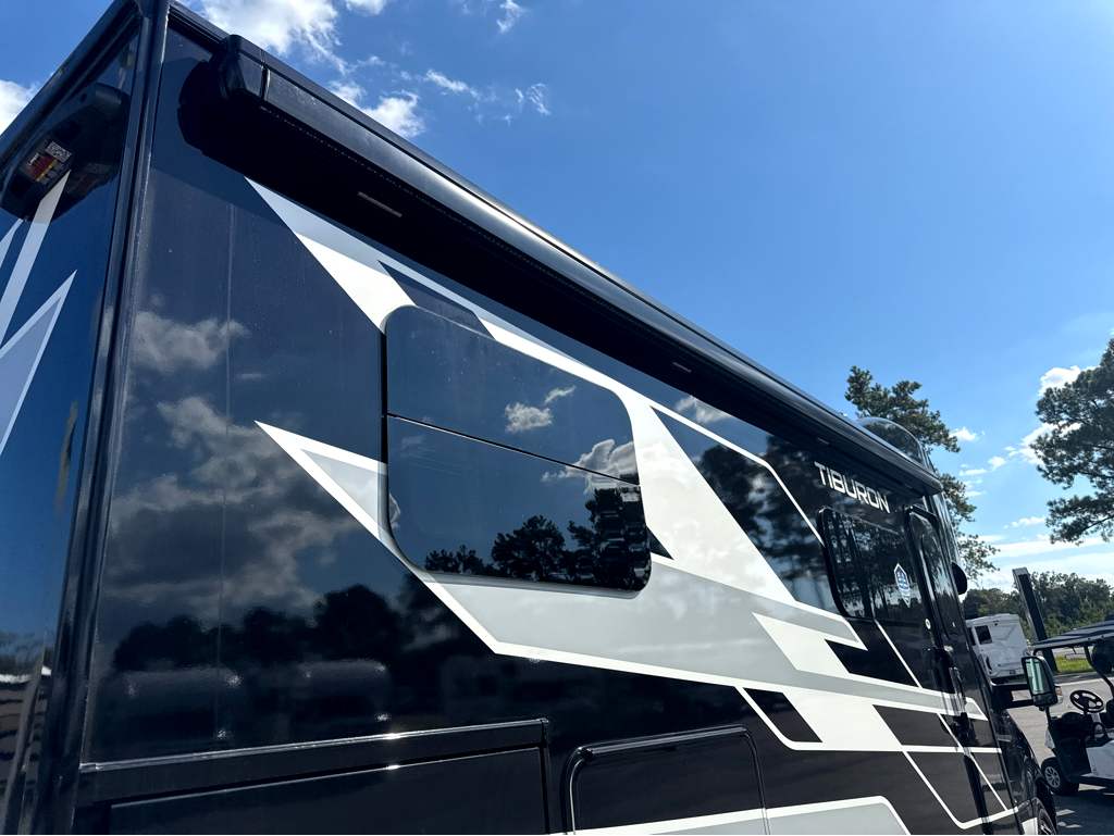 2027 THOR MOTOR COACH TIBURON 24XL - Image 5