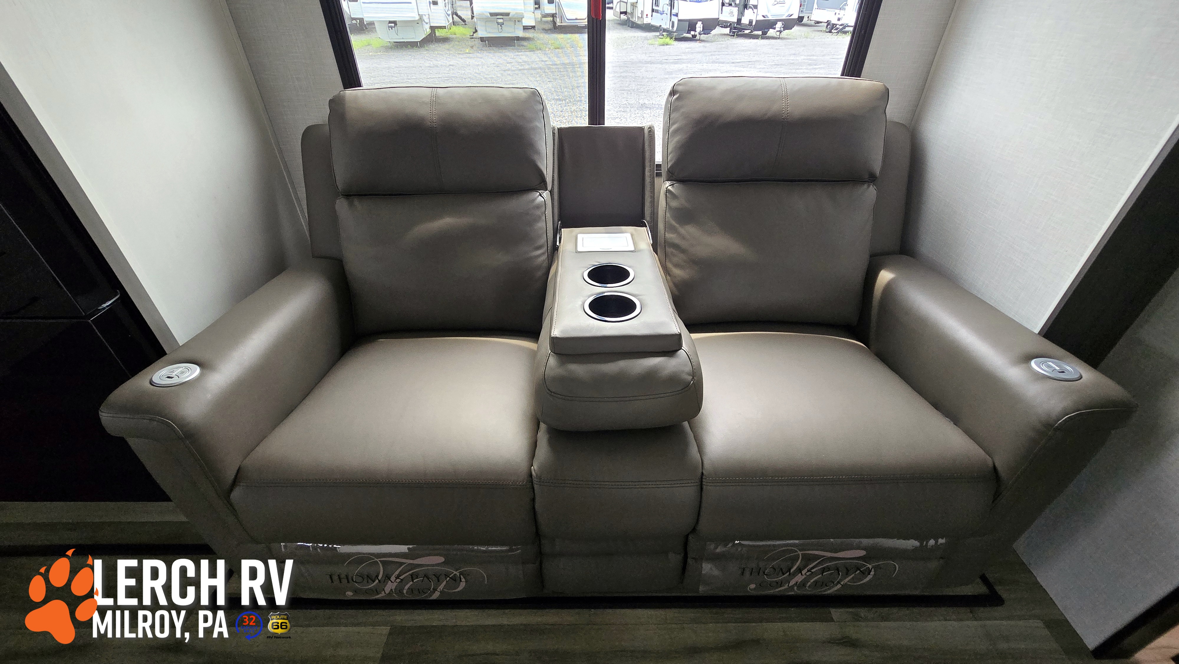 2025 VENTURE STRATUS 241VRK - Image 13