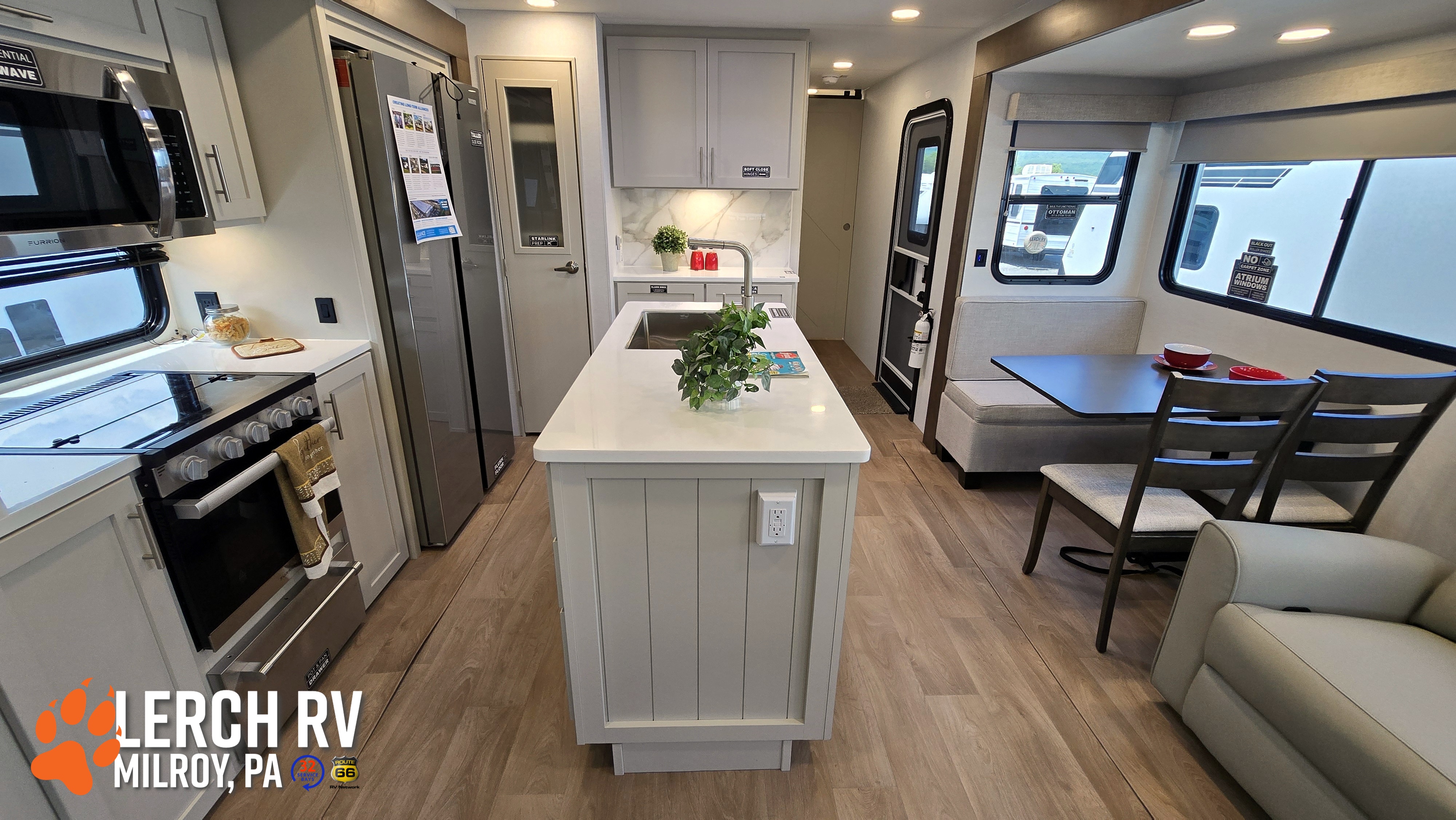 2027 Alliance RV Avenue 298RL - Image 21