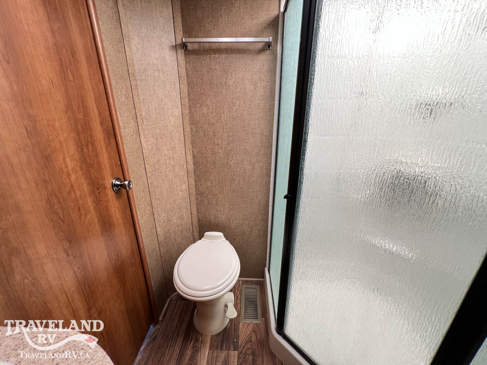 2015 Prime Time Crusader 295RST - Image 41