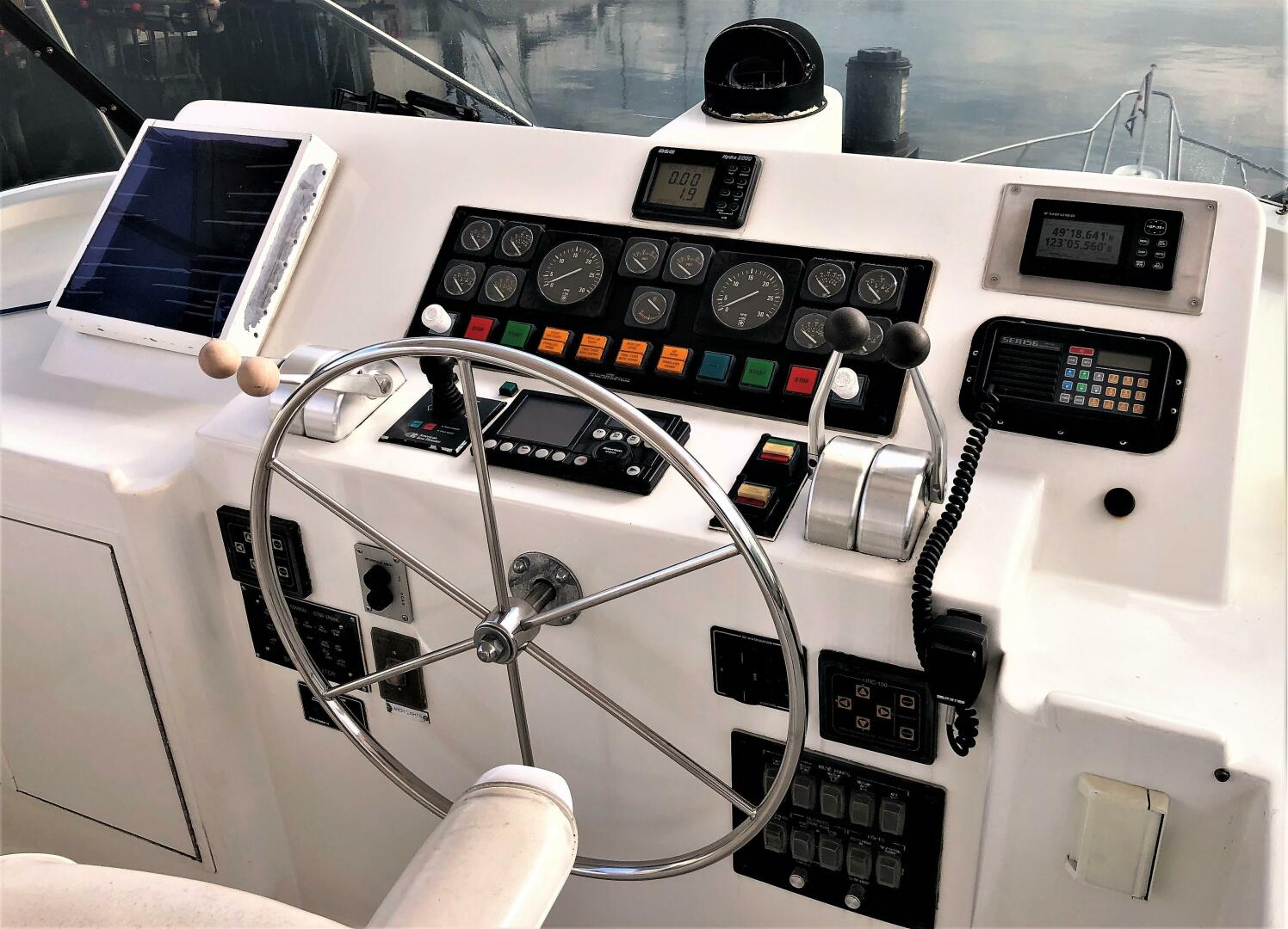 1996 Hatteras - Image 20