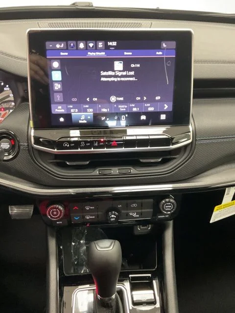 2026 Jeep Compass Latitude Altitude 4x4 - Image 19