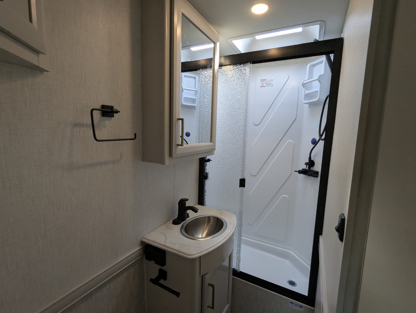 2026 Fleetwood Flair 28A - Image 25