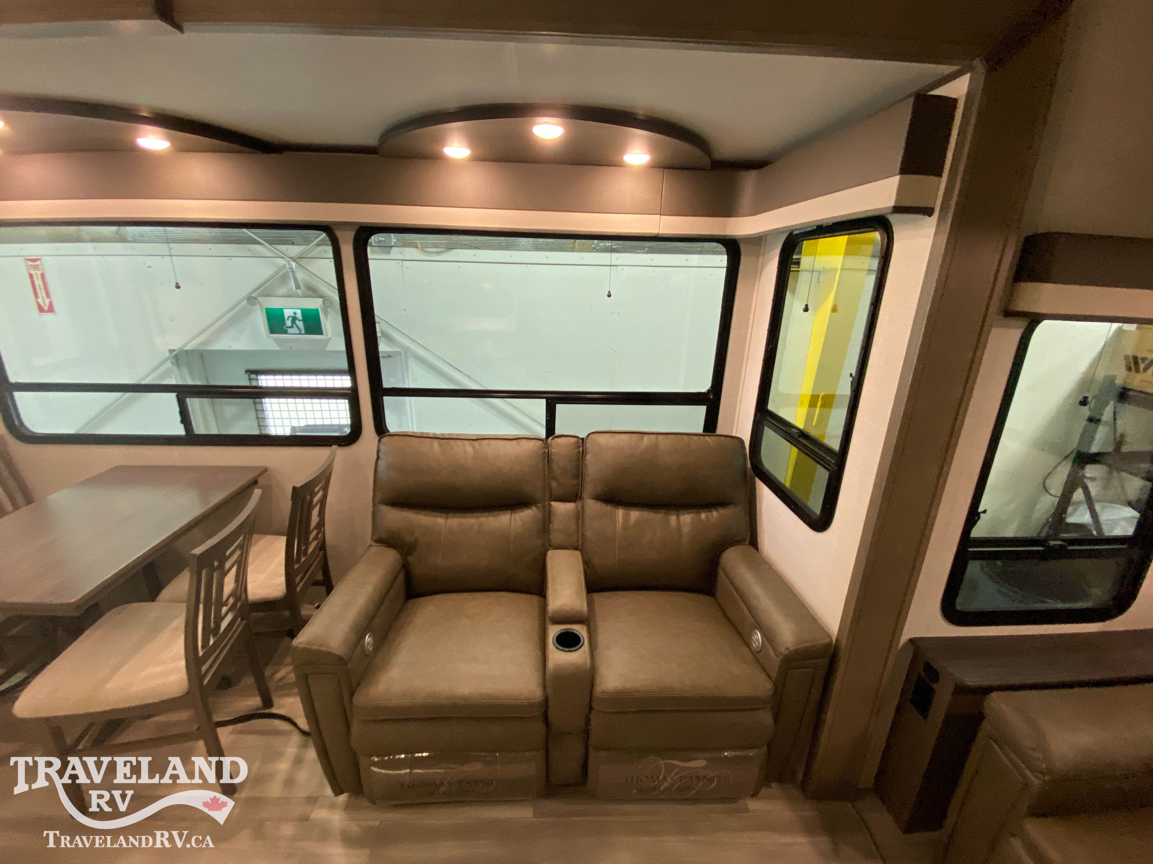 2023 Grand Design SOLITUDE 2930RL - Image 12