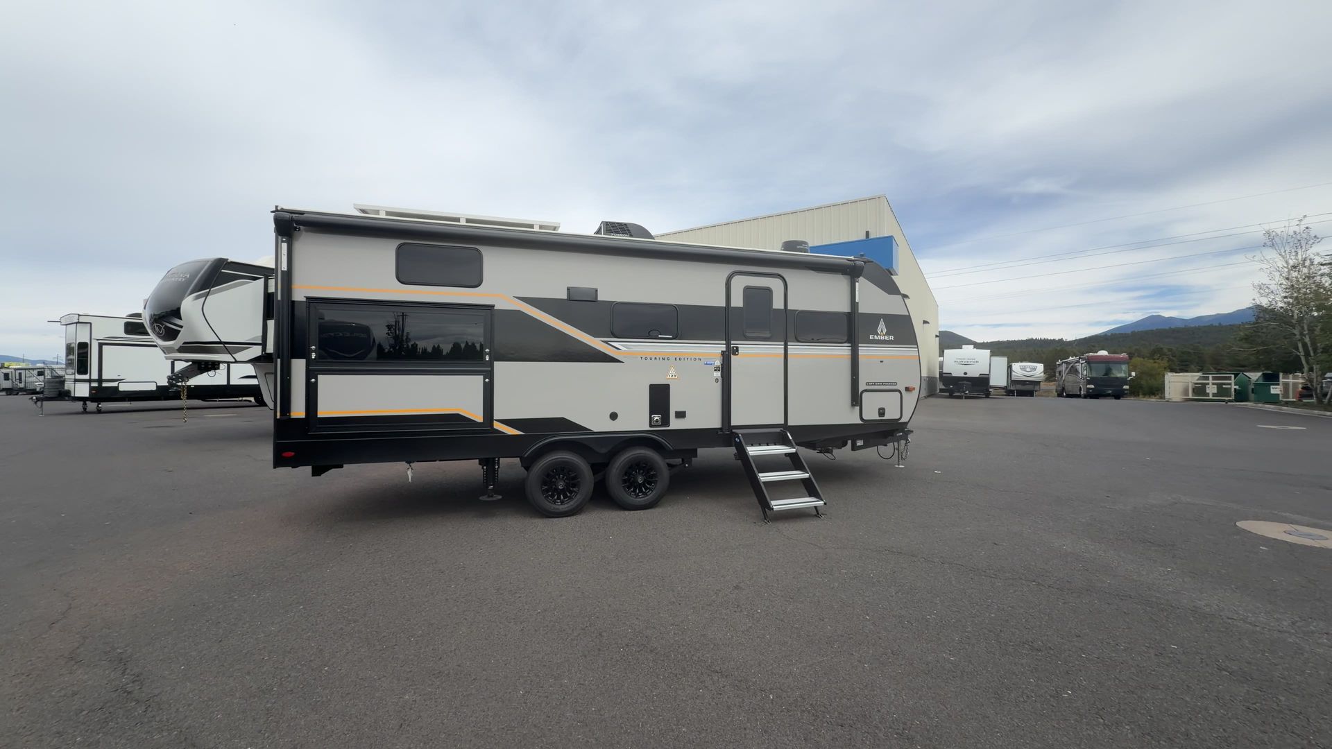 2027 Ember RV Touring Edition 2200ETL - Image 11