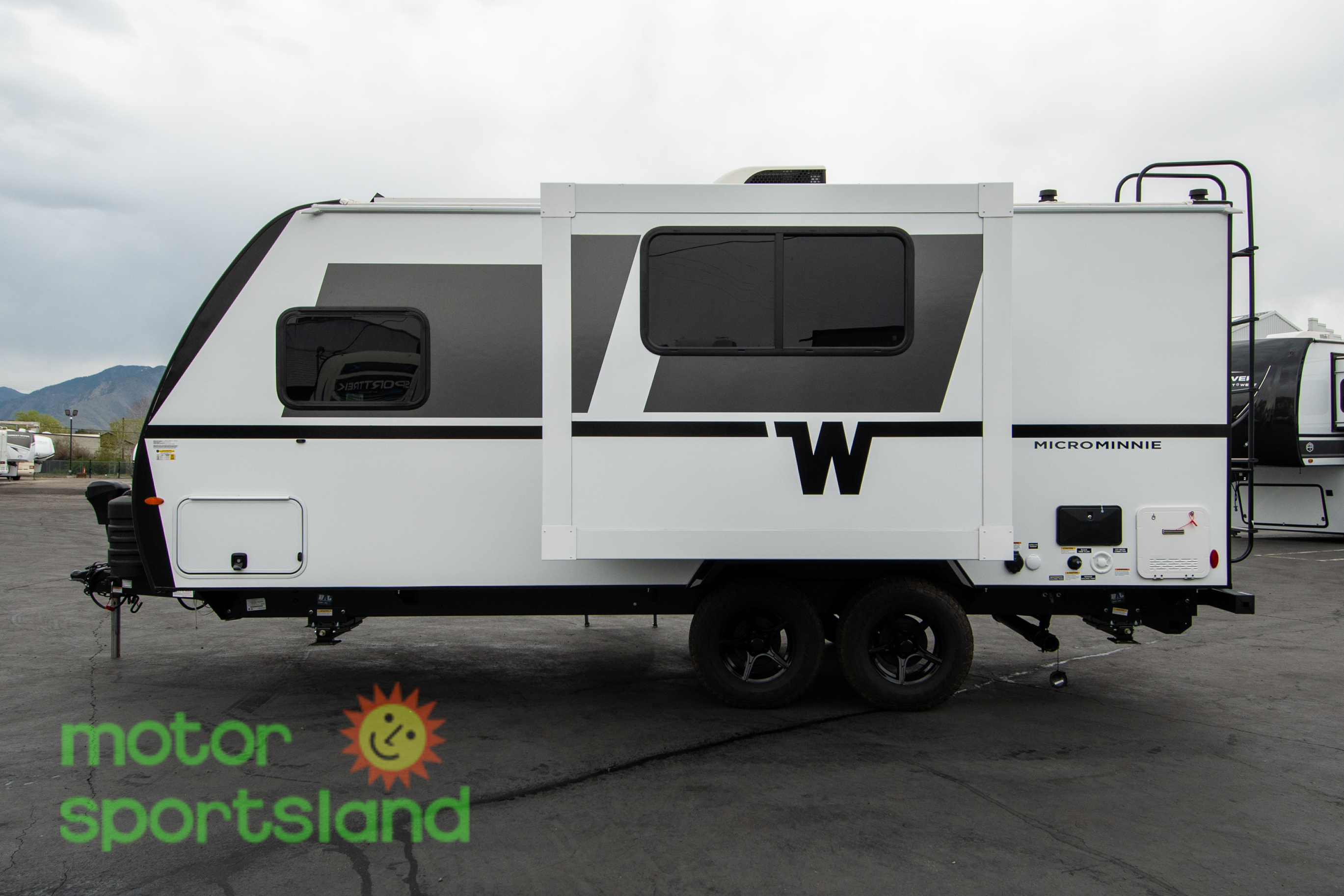 2026 Winnebago Micro Minnie 2108TB - Image 11