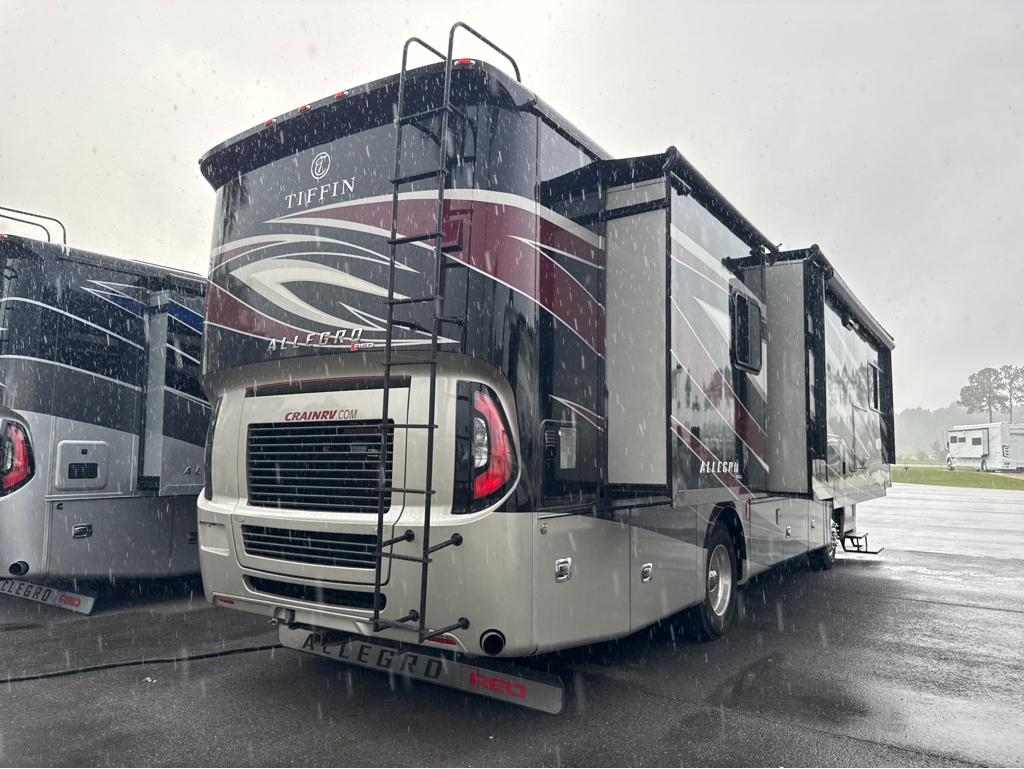2018 TIFFIN ALLEGRO RED 33AA - Image 5