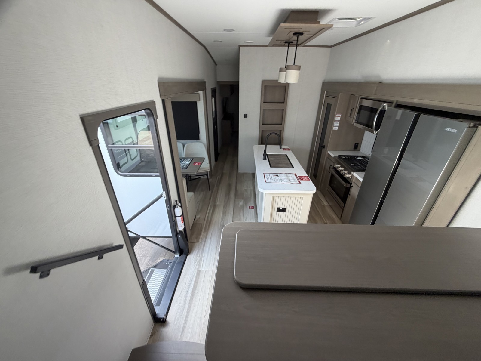 2025 GRAND DESIGN 360FLS - Image 34