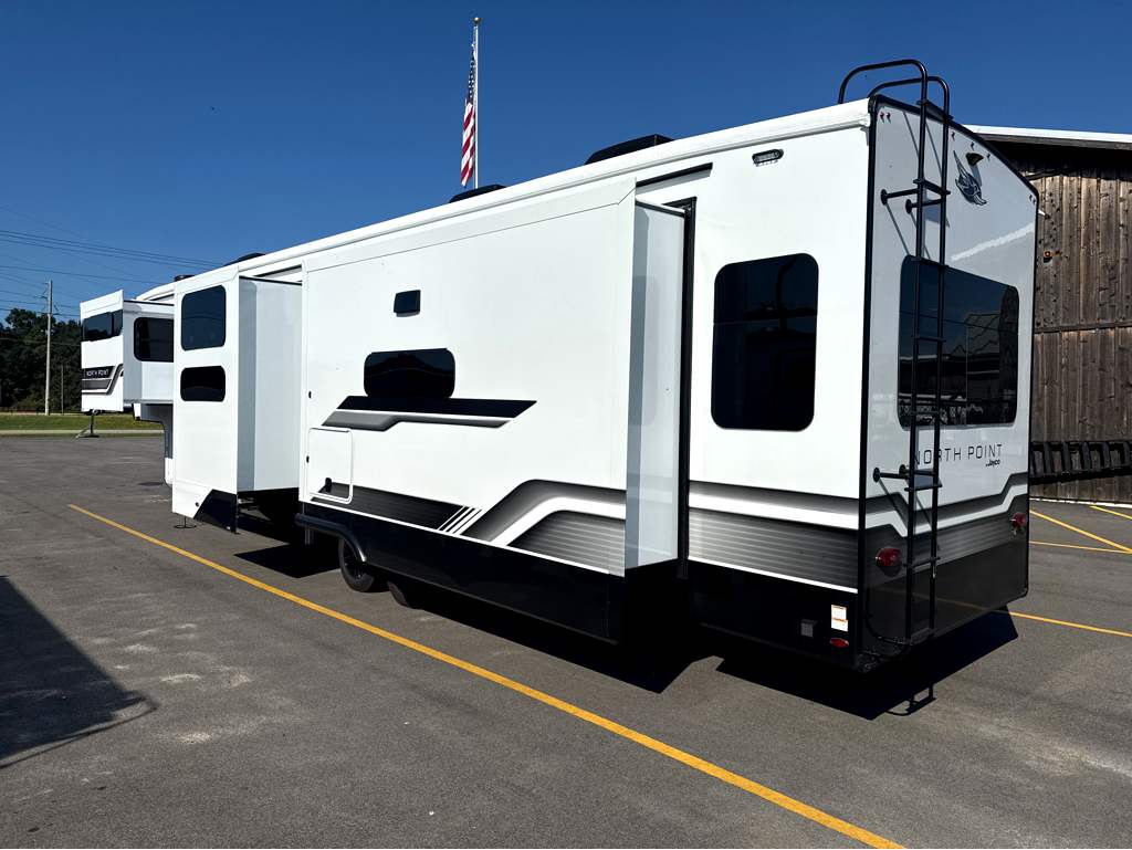 2027 JAYCO NORTH POINT 361RLBH - Image 3