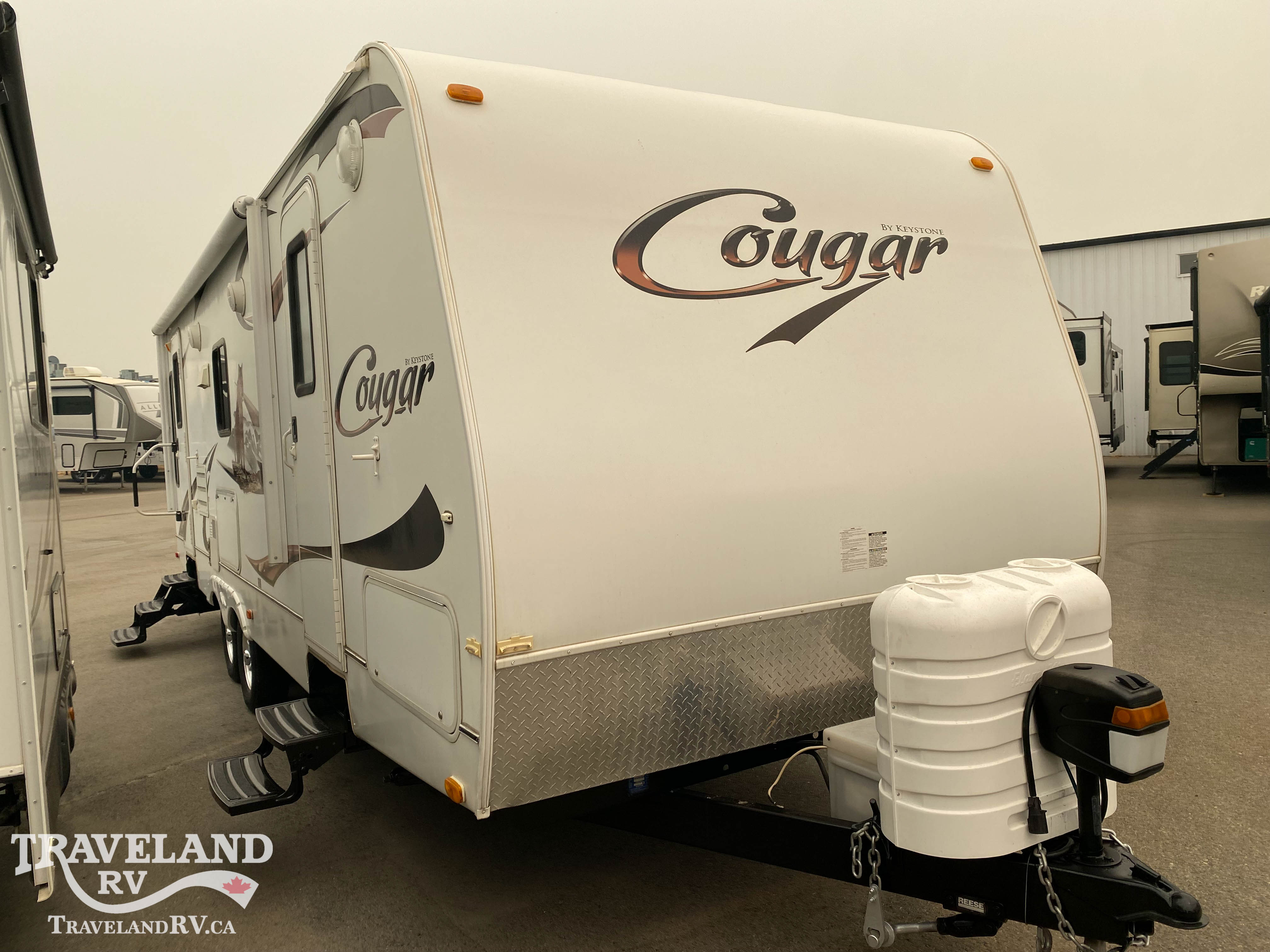 2011 Keystone Cougar XLite 25RLSWE - Image 1