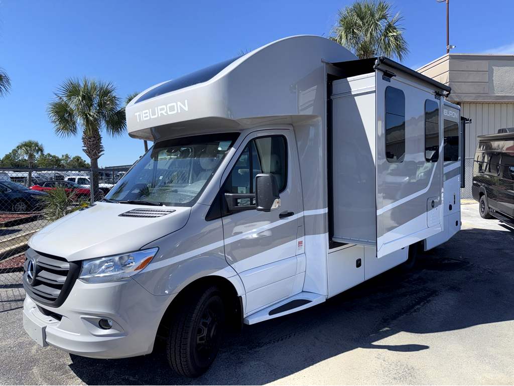 2026 THOR MOTOR COACH TIBURON 24RW - Image 2