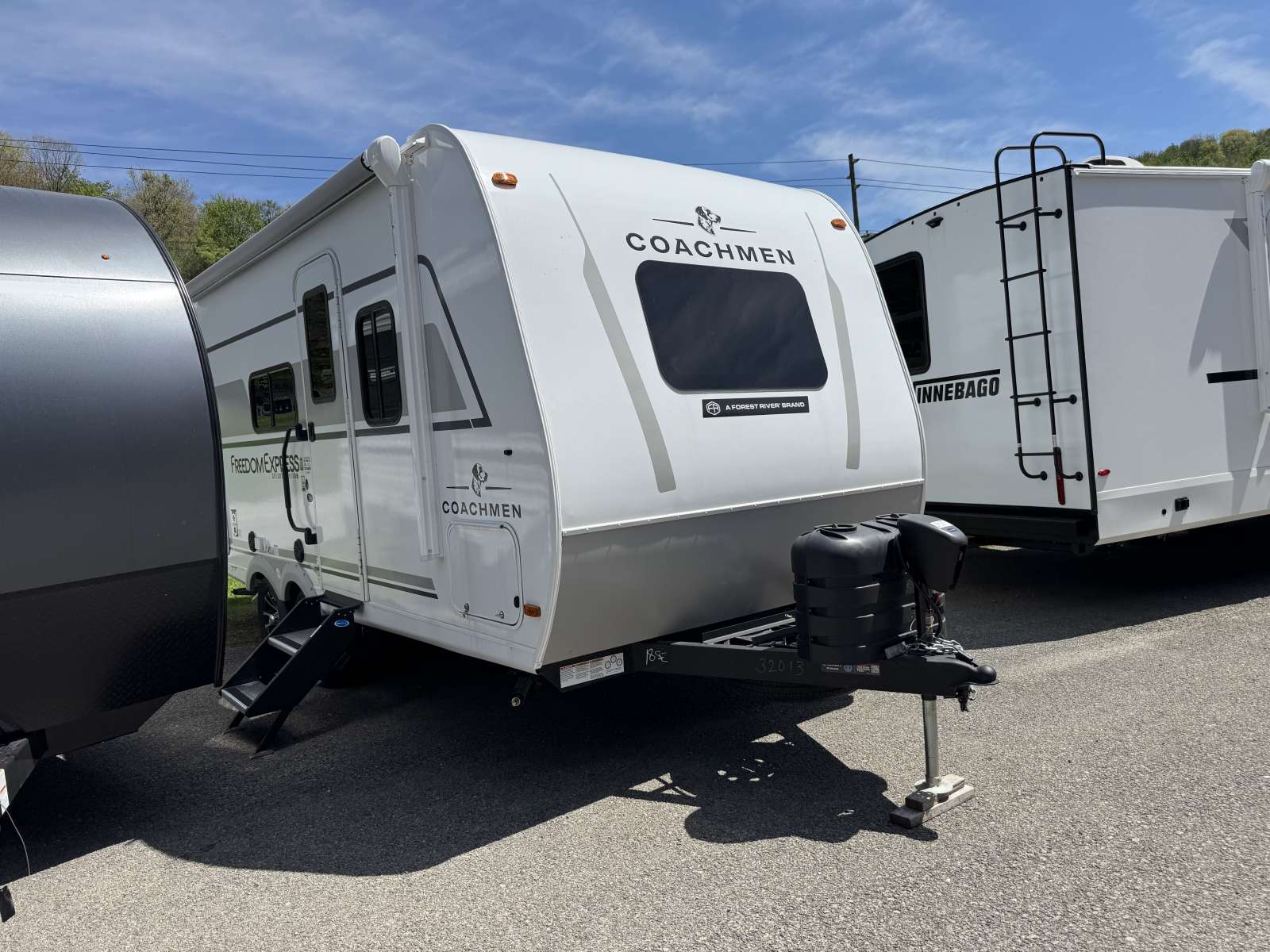 2026 Coachmen Freedom Express Select 18se