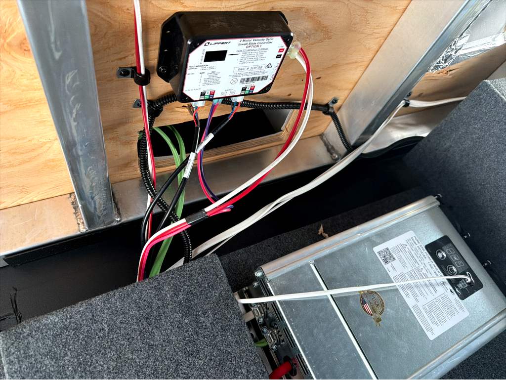 2027 HEARTLAND MILESTONE 39TB - Image 14
