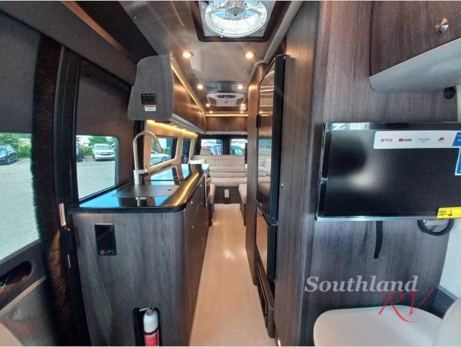 2026 Airstream Interstate 24GT - Image 17