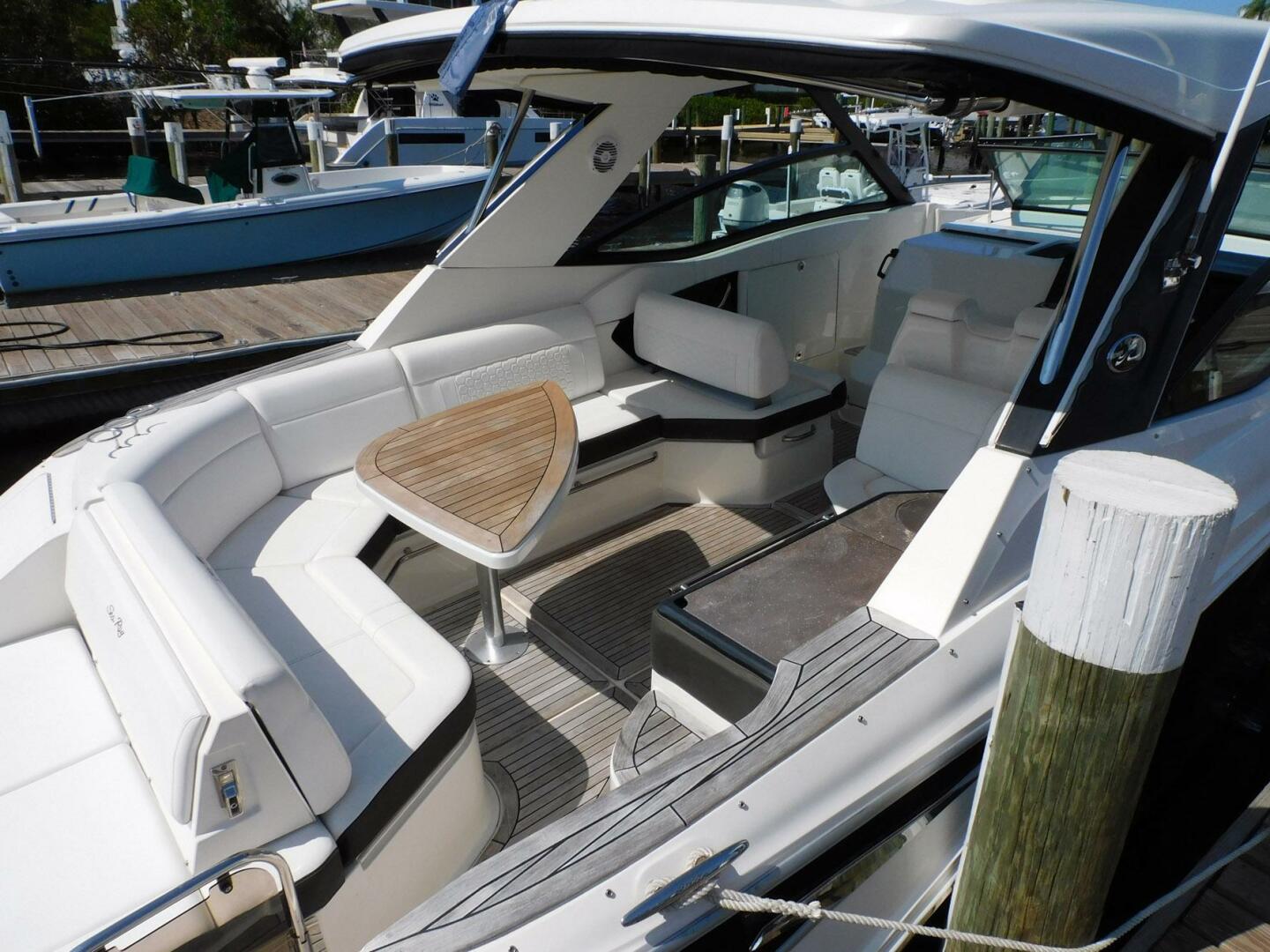 2018 Sea Ray Sundancer 320 - Image 30
