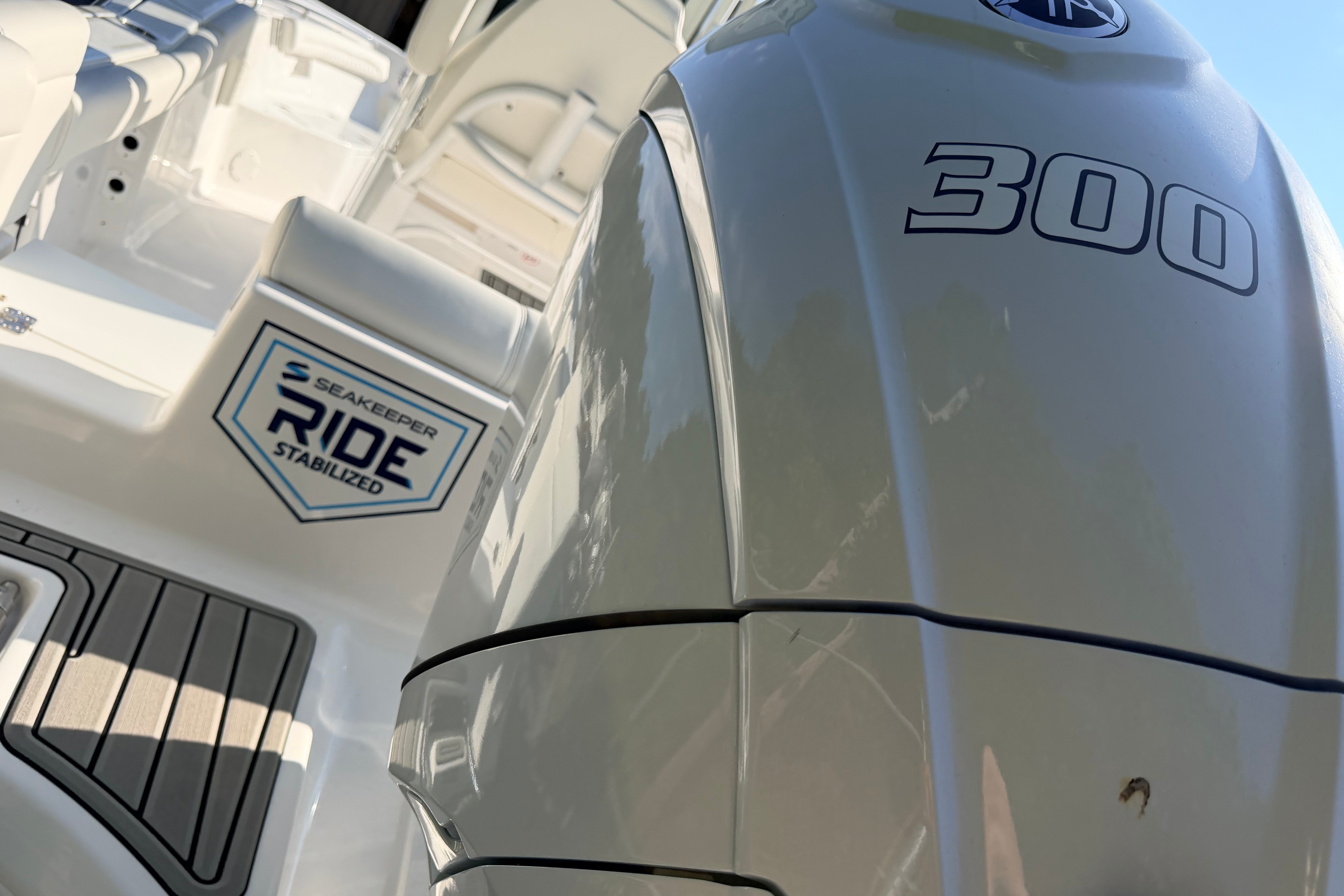 2027 Tidewater 232 LXF Standard - Image 4