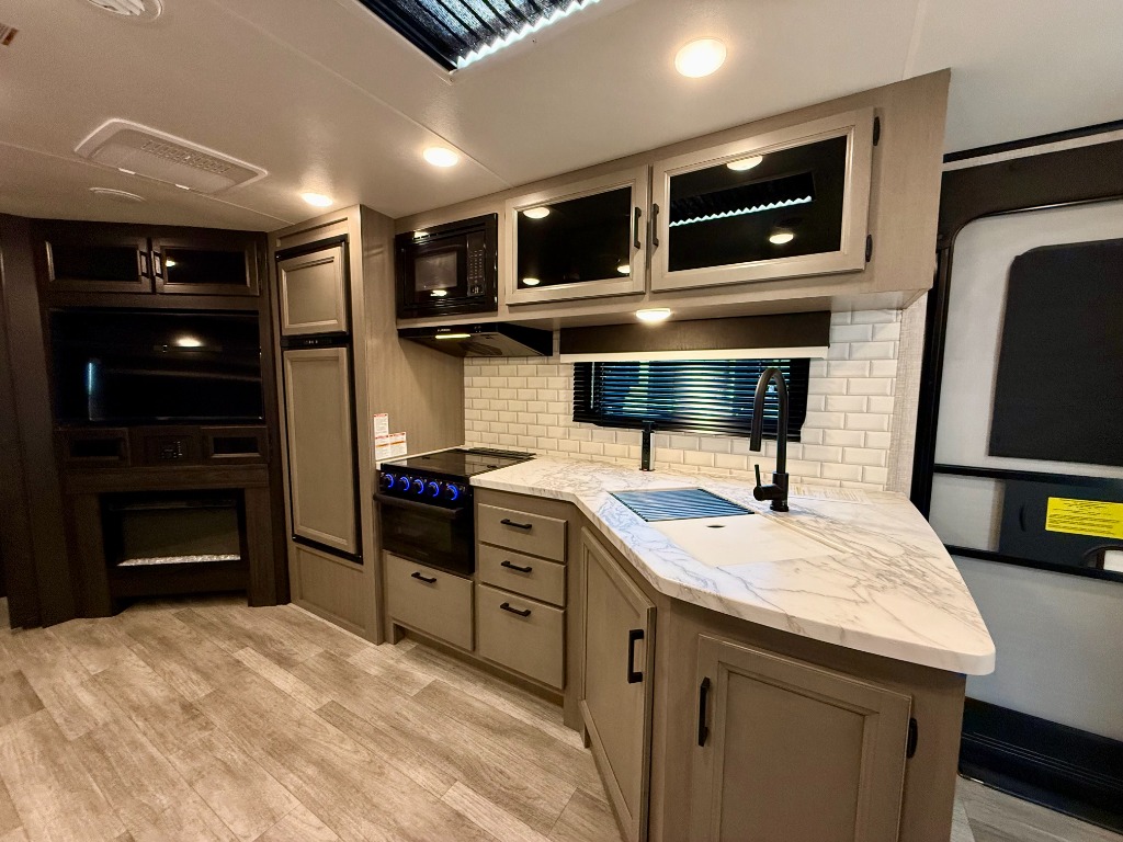 2023 Jayco White Hawk 27RB - Image 8