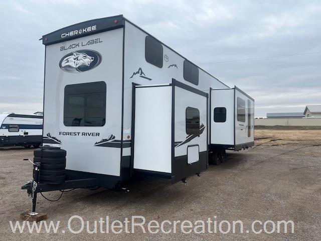 2025 CHEROKEE TIMBERWOLF 39ALBL - Image 3