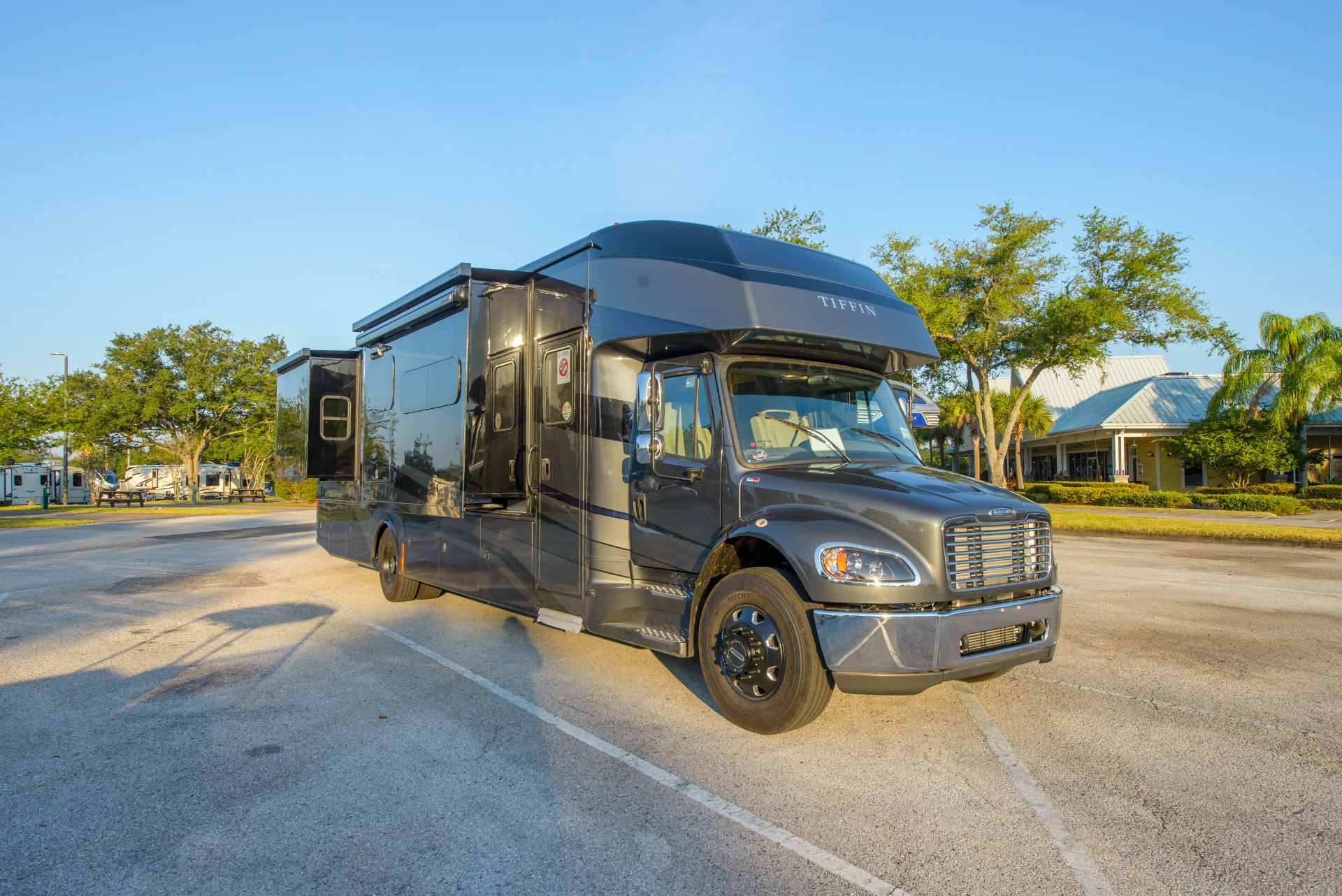 2025 Tiffin Allegro Bay