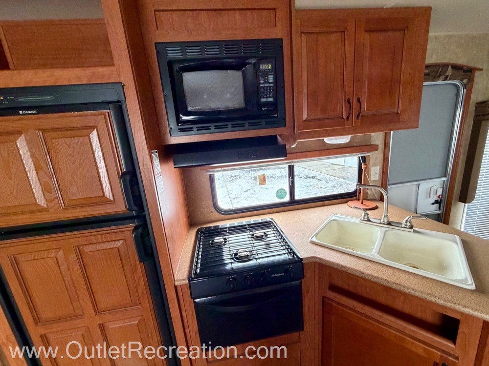 2011 FOREST RIVER CHEROKEE 26RL - Image 7