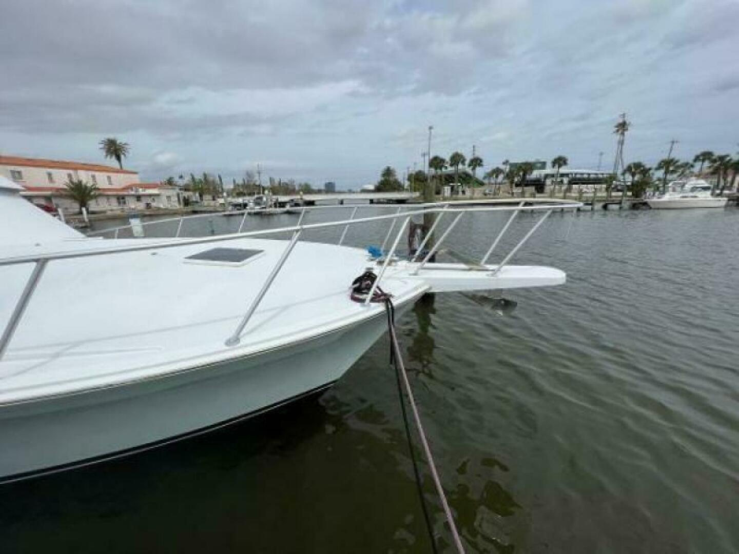 1991 Viking Boats Convertible - Image 11