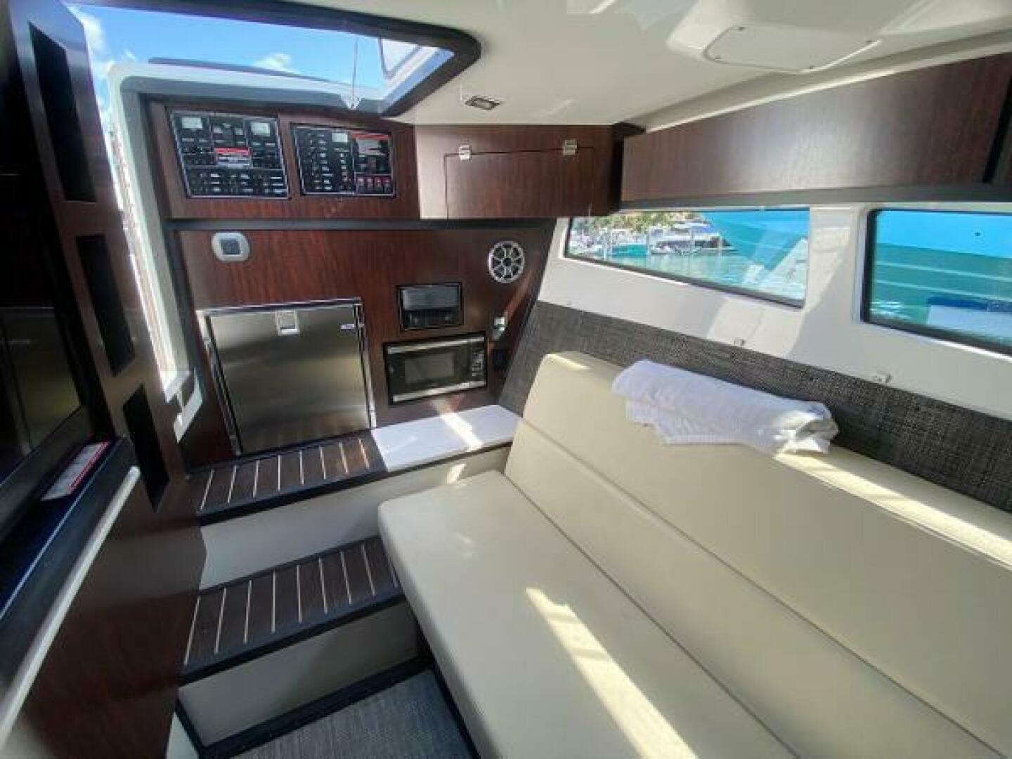 2018 Monterey 385 SE - Image 21