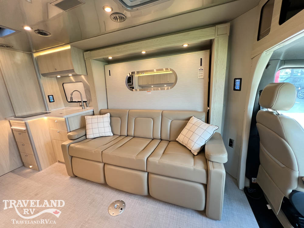 2025 AIRSTREAM ATLAS MURPHY SUITE E1 - Image 25