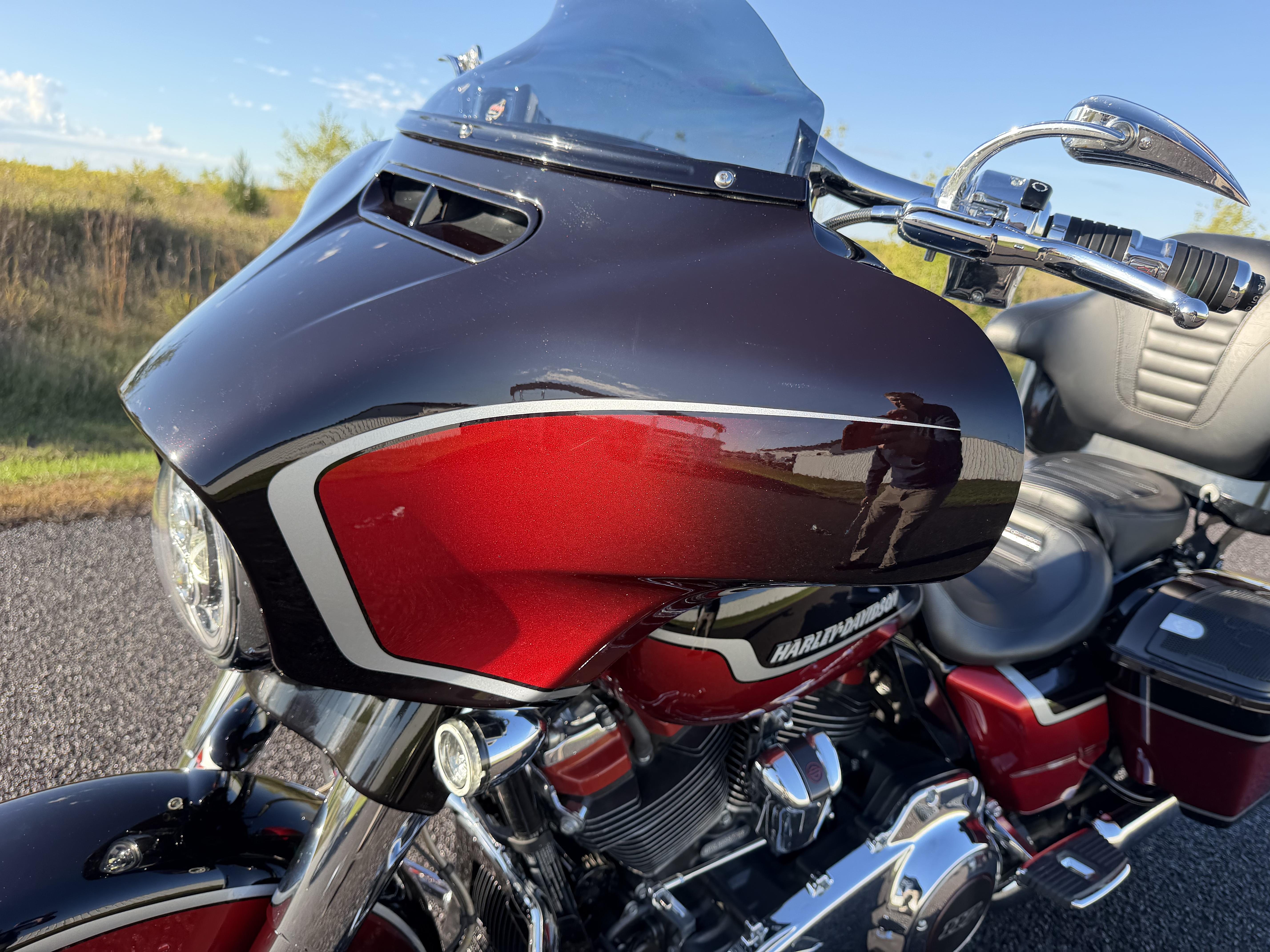 2021 HARLEY DAVIDSON STREET GLIDE 117 CVO - Image 17