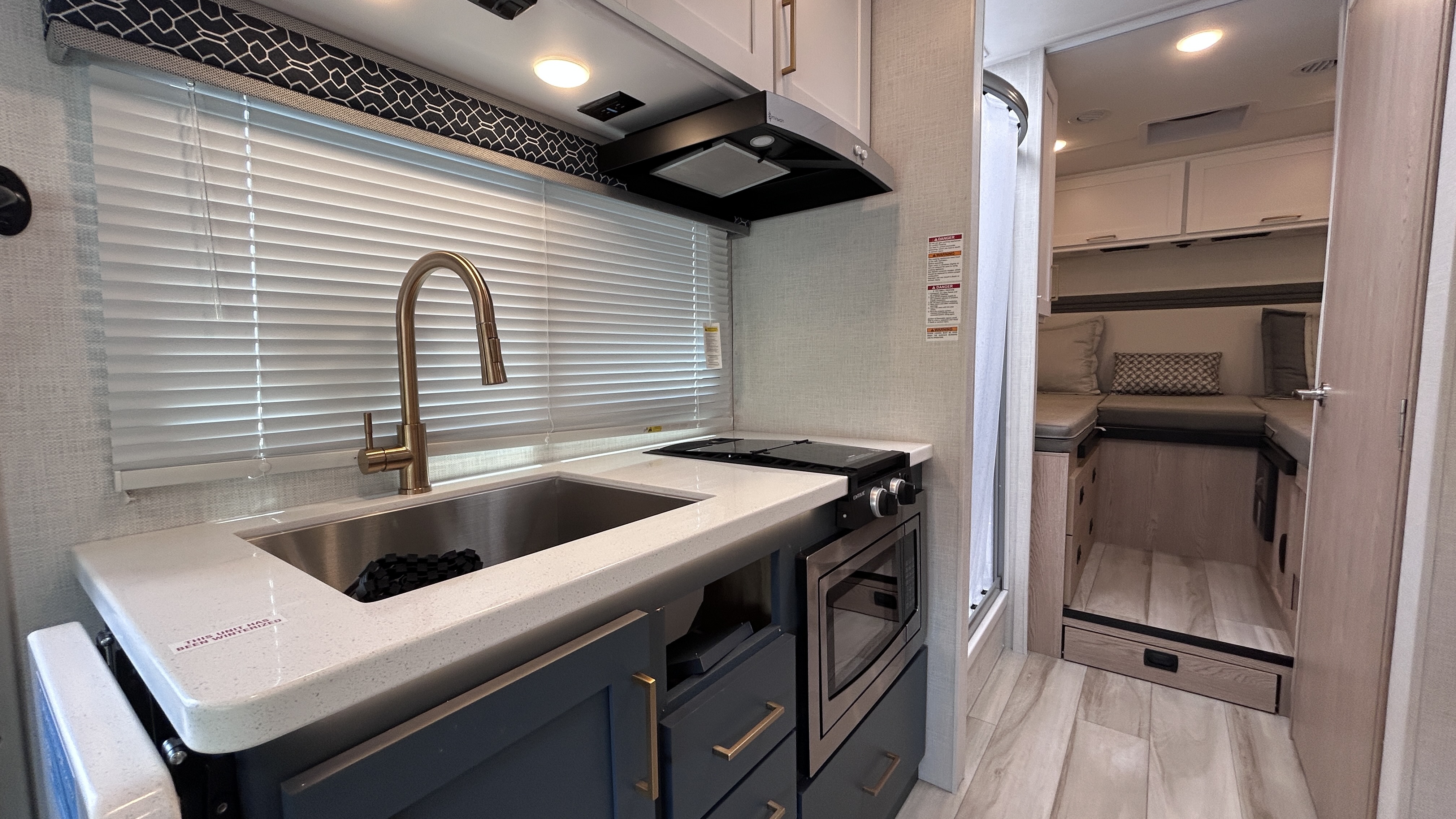 2026 Thor Motor Coach Quantum Sprinter GL24 - Image 17