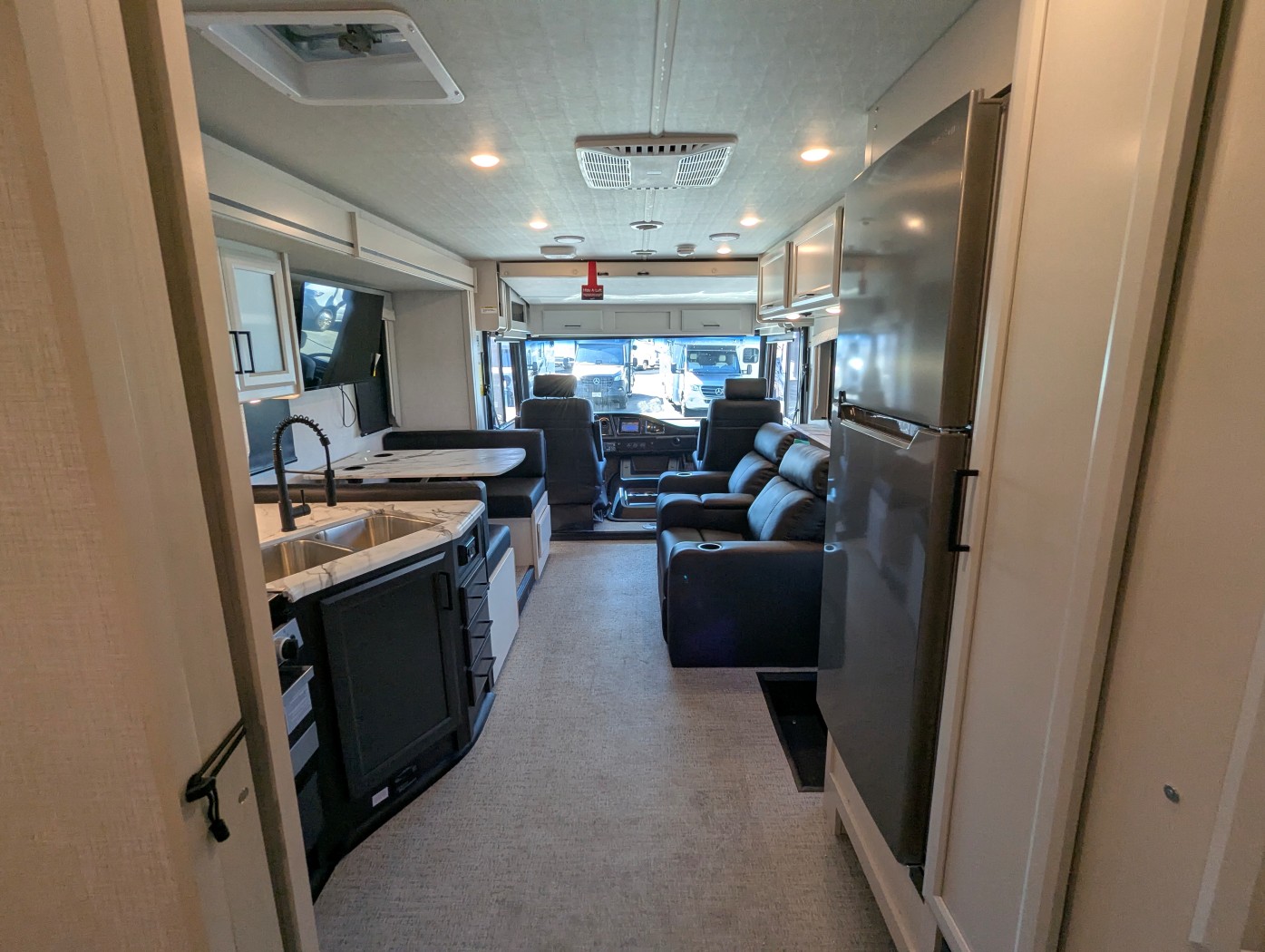 2026 Fleetwood Flair 28A - Image 27
