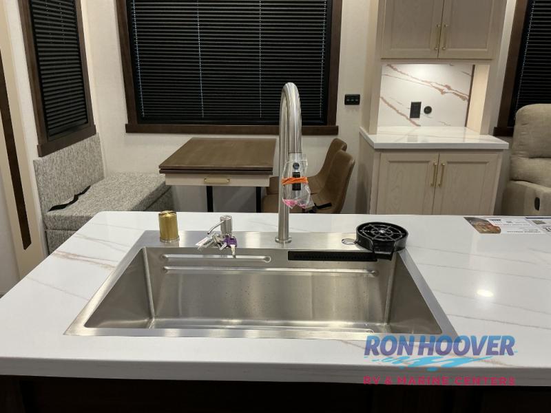2026 FOREST RIVER 383FB - Image 13