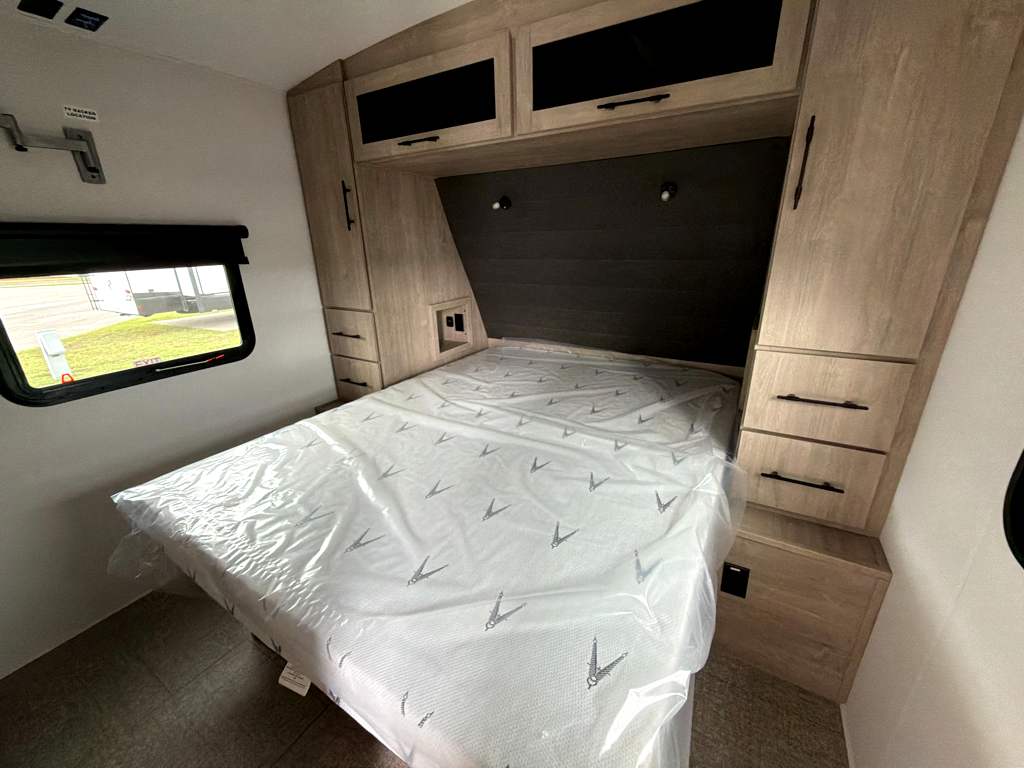 2025 GRAND DESIGN IMAGINE 2670MK - Image 28