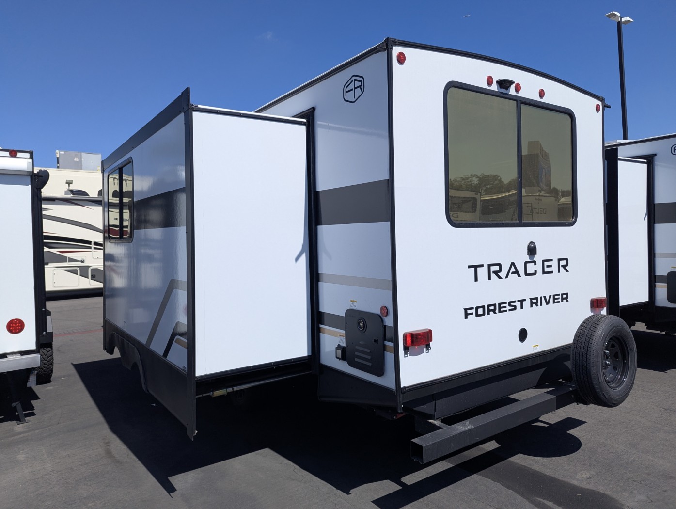 2026 Prime Time Tracer 235RK - Image 3