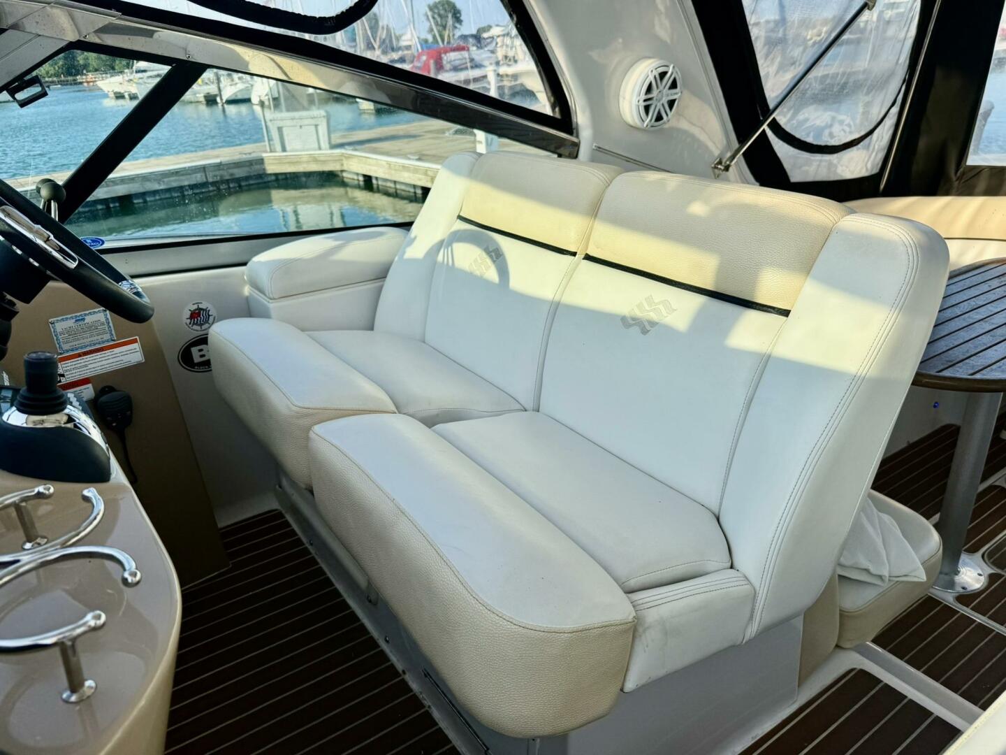 2008 Four Winns 378 Vista - Image 12