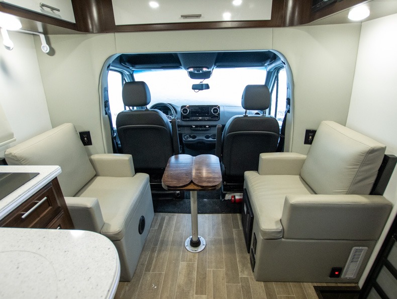 2020 Regency RV Ultra Brougham 25TB - Image 20