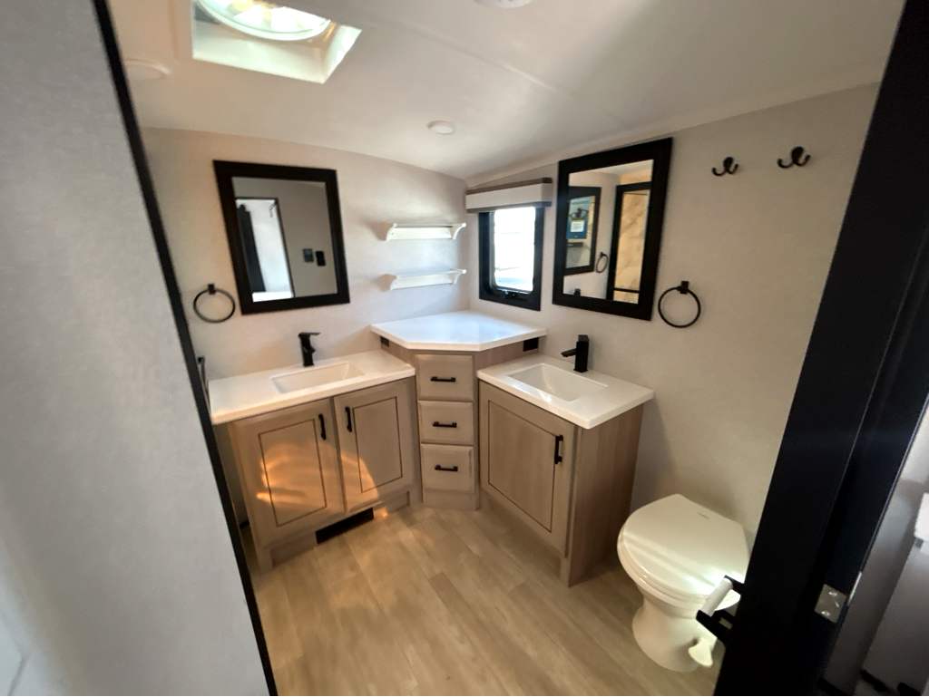 2026 JAYCO PINNACLE 39FLOK - Image 19